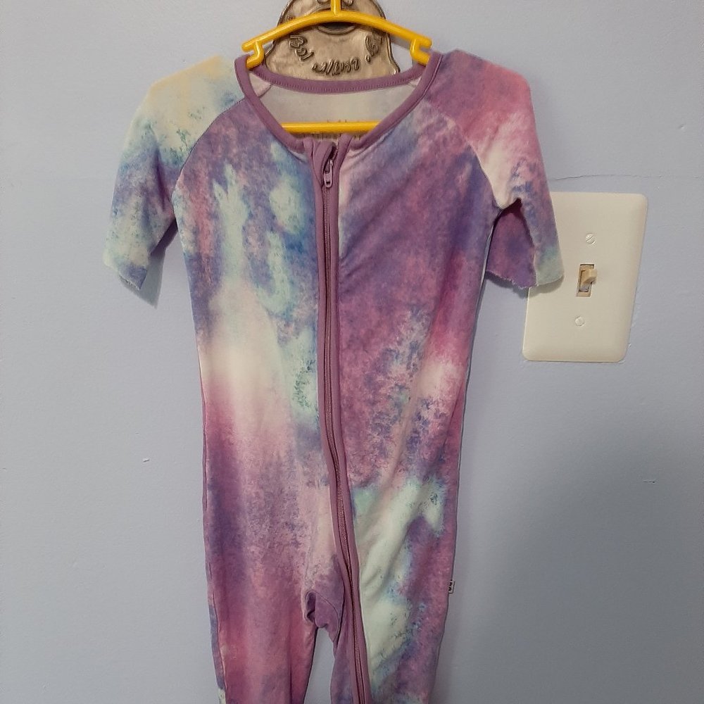 Little sleepies 12-18 months tye die